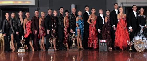 2009 Canadian Closed Competition <br>
Junior Latin : 2nd Richard Lifshitz & Bella Paskova, Québec ; 1st - Winson Tam & Anna-Nina Kus, Ontario
Adult 3 (Senior 2) Latin : 2nd Claude & Diane Demers, Québec ; 1st – Roland & Carol Cyr, New Brunswick
Adult 2 (Senior 1) Latin: 2nd Yvan Lacroix & Manon Lemay, Québec; 1st Jim Deglau & Elena Sinelnikova, Alberta
Youth Standard :2nd Stanislav Kestel & Virginie Primeau-Poirier, Québec; 1st -Patrick Rucinski & Ella Nusenbaum, Ontario
Adult Standard: 2nd Richard Tonizzo & Claire Hansen, Ontario; 1st Anton Belyayev & Antoaneta Popova, Ontario
